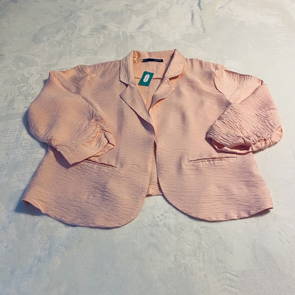 Pretty Lightweight Jacket - Picture 2 of 8